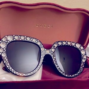 GUCCI HOLLYWOOD SWAROVSKI CRYSTAL RARE HAVANA HEART SUNGLASSES OVERSIZED RARE !!